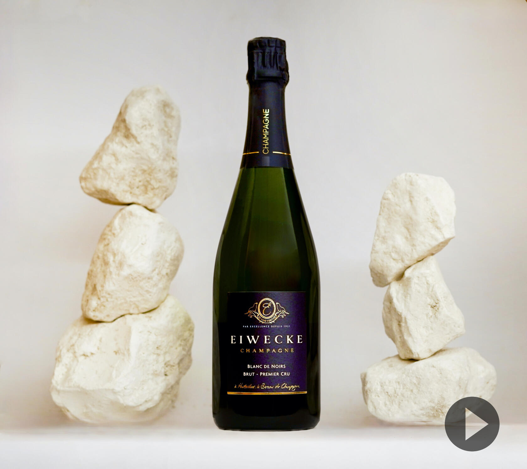 Grande Cuvée, Brut, Premier Cru 38% Pinot Noir, 34% Chardonnay, 28% Pinot Meunier, Dosage Brut à 9g/l, formats disponible 37.5cl, 75cl, 150cl, 300cl